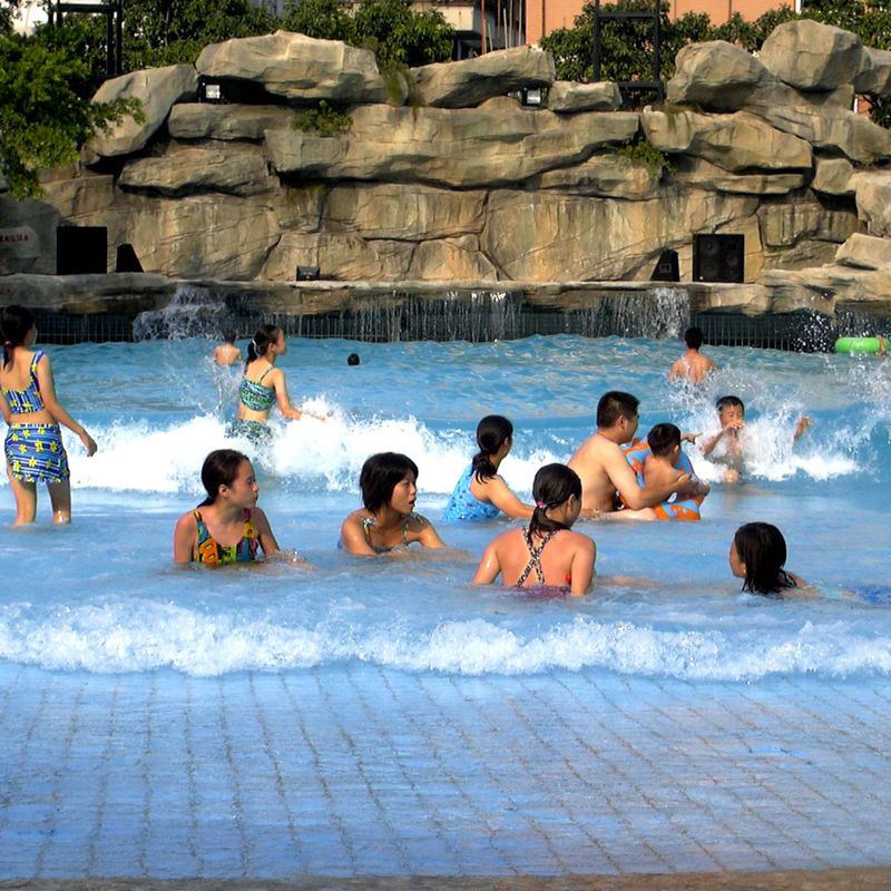 Professional Water Park Wave Pool Easy Installation With Lifeguards Safe Concrete Design